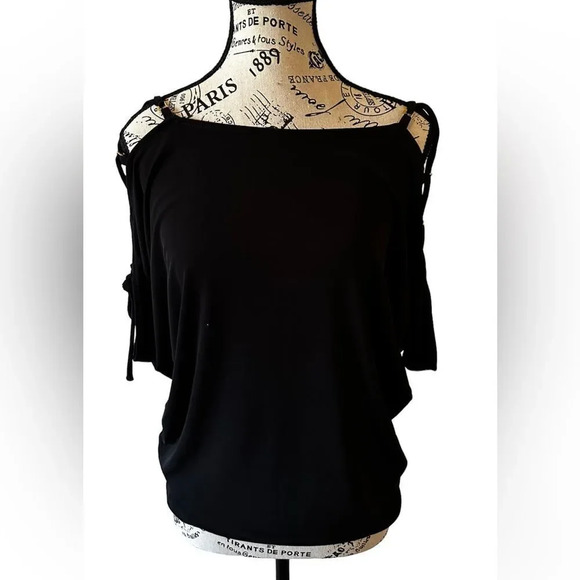 Express Women Black  with Gold Cold Shoulder Laced S/S Top - Picture 1 of 4